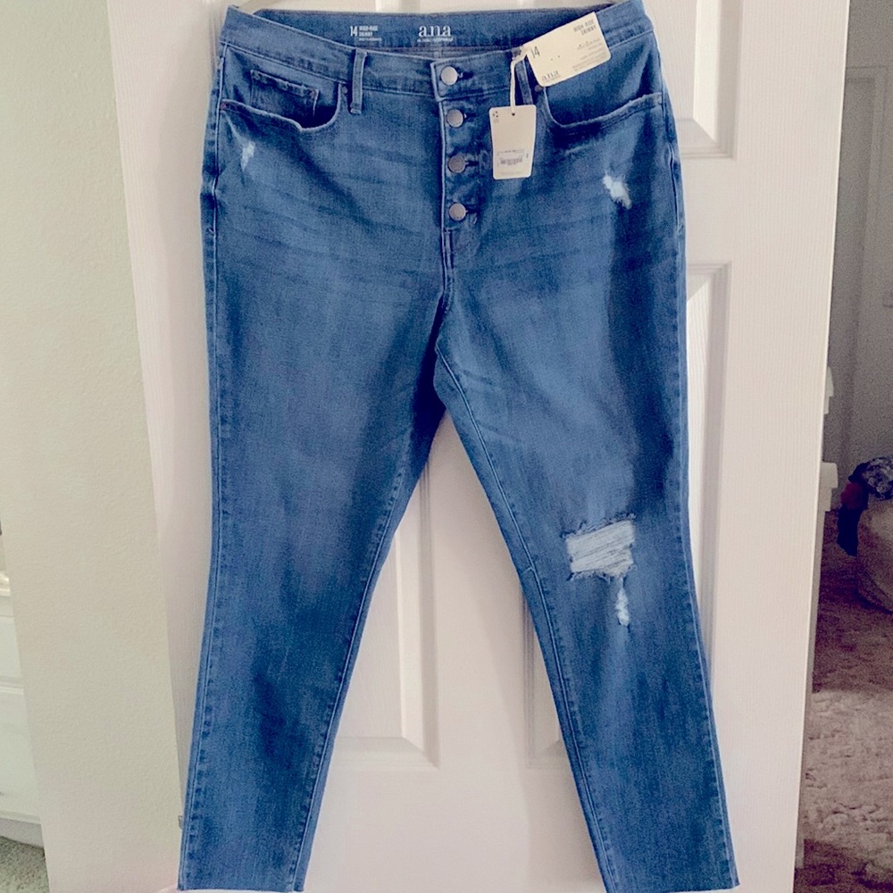 BRAND NEW a.n.a JEANS SIZE 14 women’s. ITEM#JLUX007